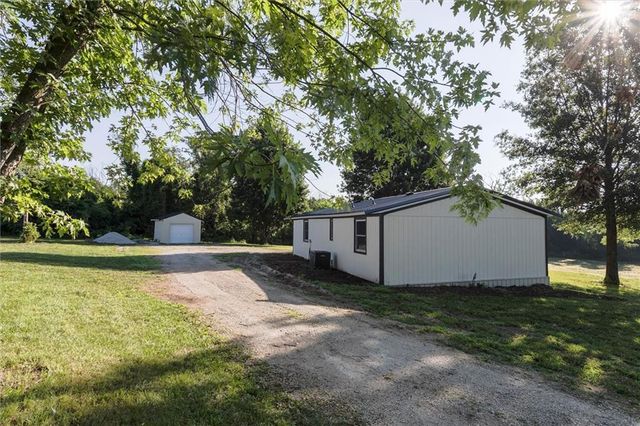 14176 NW County Road 15002 Road, Drexel, MO 64742