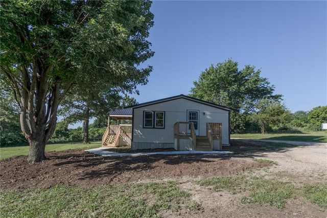 14176 NW County Road 15002 Road, Drexel, MO 64742
