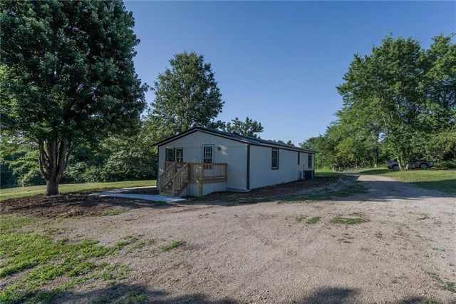 14176 NW County Road 15002 Road, Drexel, MO 64742