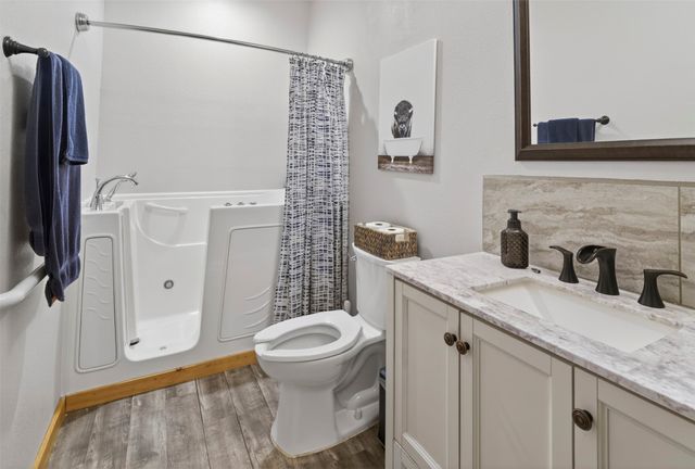 2270 Mitchell Road, Krum, TX 76249