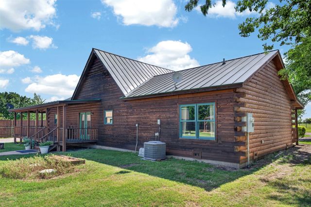 2270 Mitchell Road, Krum, TX 76249