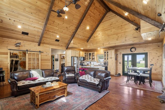 2270 Mitchell Road, Krum, TX 76249