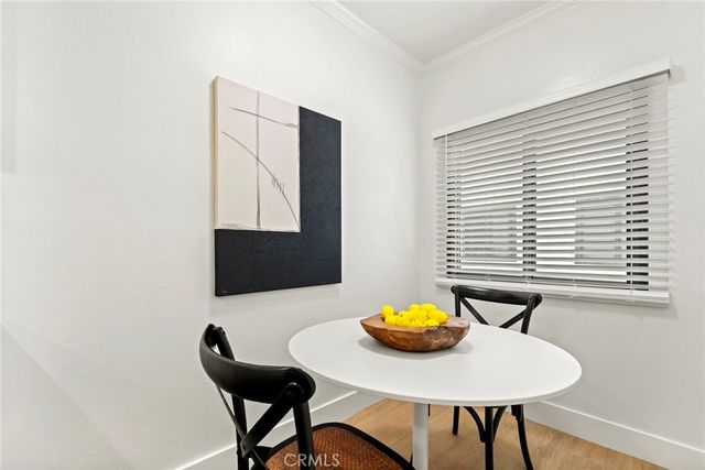 6540 Hayvenhurst 15, Lake Balboa, CA 91406