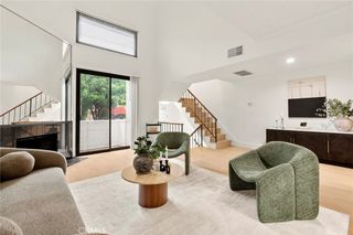 6540 Hayvenhurst 15, Lake Balboa, CA 91406