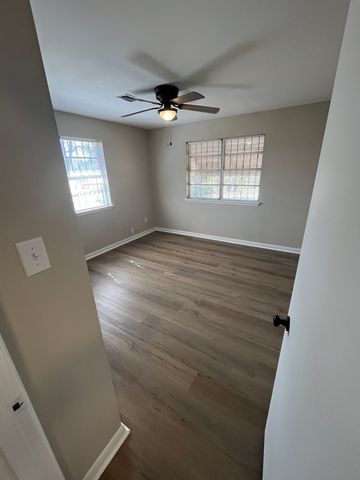 2727 Merrill Street, Shreveport, LA 71109
