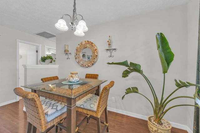 261 SW Chelsea Terrace, Port St Lucie, FL 34984