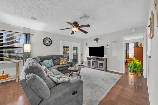 261 SW Chelsea Terrace, Port St Lucie, FL 34984