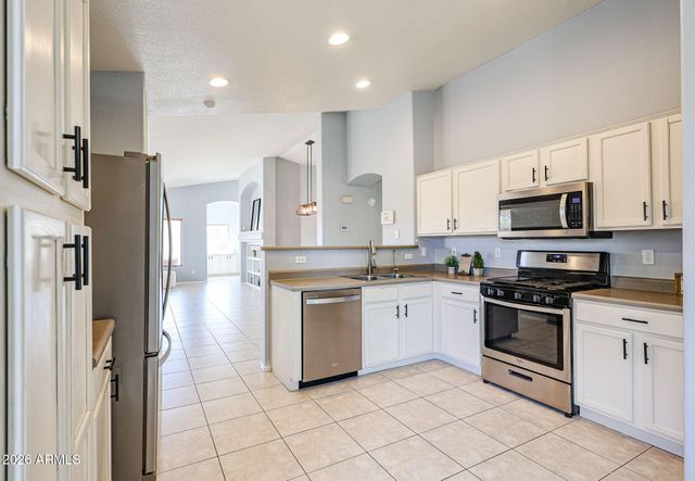 17505 W OCOTILLO Avenue, Goodyear, AZ 85338
