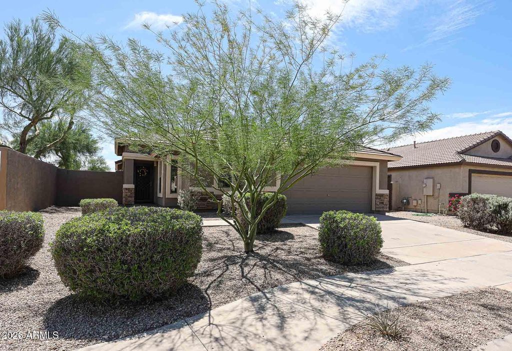17505 W OCOTILLO Avenue, Goodyear, AZ 85338 — photo 2