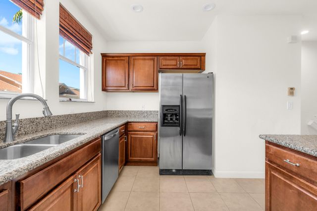 960 Millbrae 3 Court 3, West Palm Beach, FL 33401