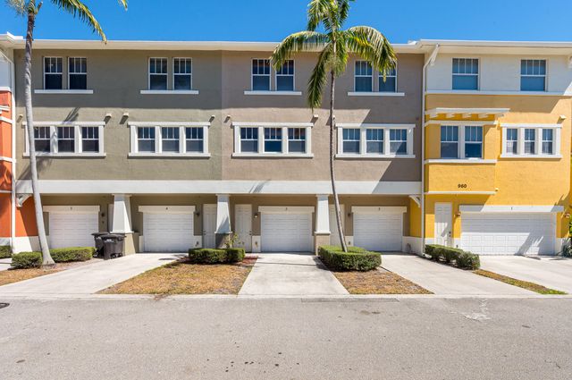 960 Millbrae 3 Court 3, West Palm Beach, FL 33401