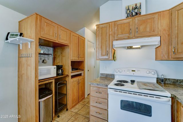 111 S GREENFIELD Road 244, Mesa, AZ 85206