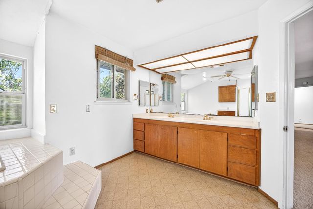5637 Longwood Way, Citrus Heights, CA 95610