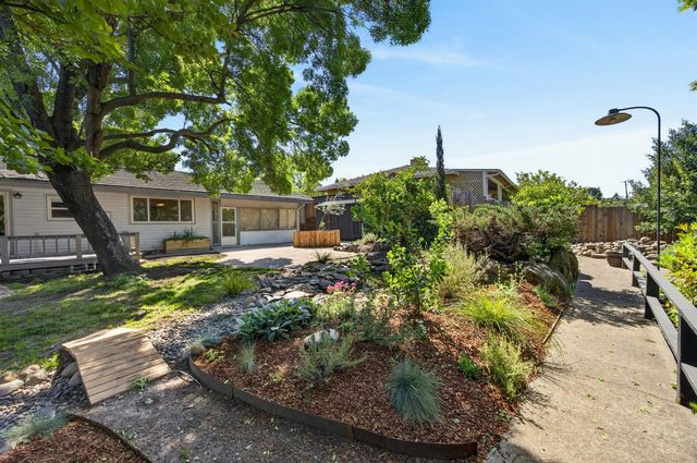 5637 Longwood Way, Citrus Heights, CA 95610