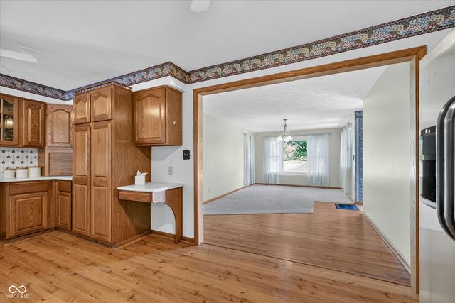 9305 E Thompson Road, Indianapolis, IN 46239