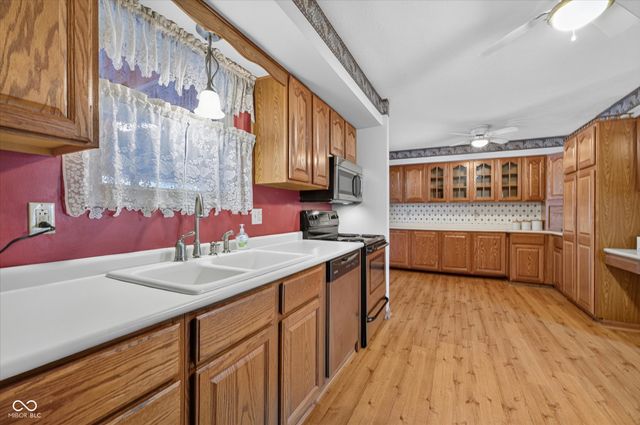 9305 E Thompson Road, Indianapolis, IN 46239