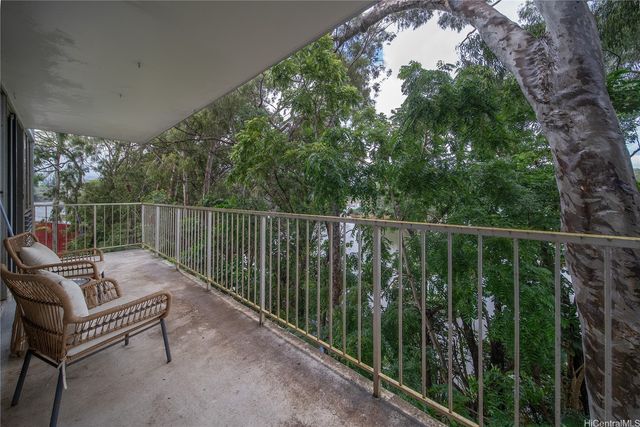 1600 Wilikina Drive A404, Wahiawa, HI 96786