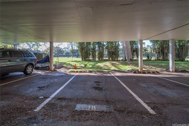 1600 Wilikina Drive A404, Wahiawa, HI 96786