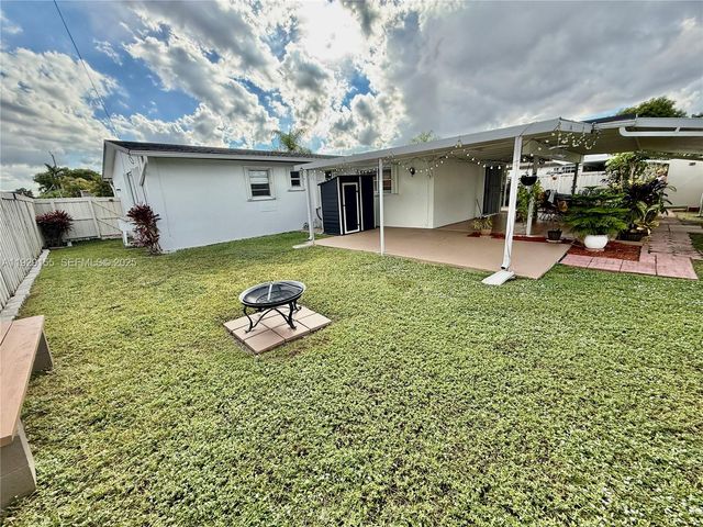 8855 SW 17th Ter 0, Miami, FL 33165