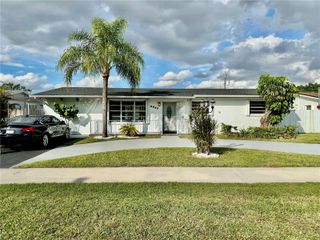 8855 SW 17th Ter 0, Miami, FL 33165
