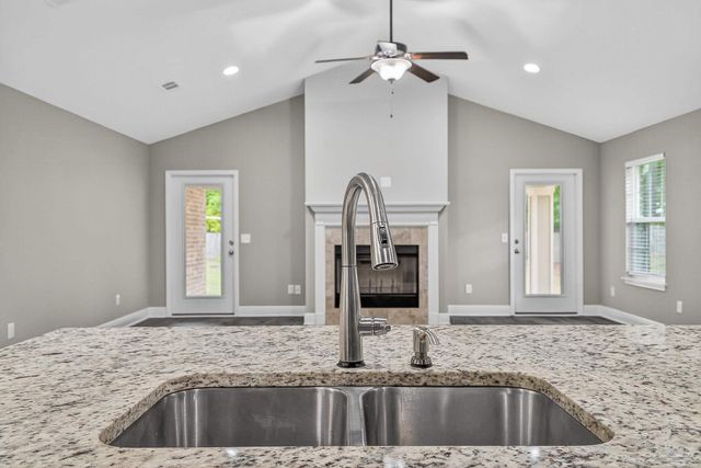 5928 Augustine Dr, Pace, FL 32571