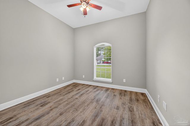 5928 Augustine Dr, Pace, FL 32571