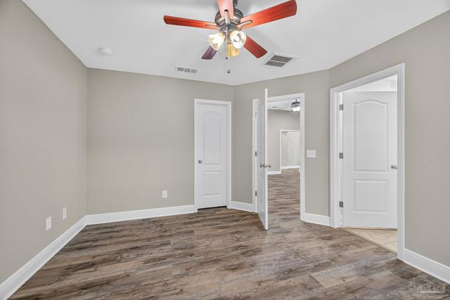 5928 Augustine Dr, Pace, FL 32571