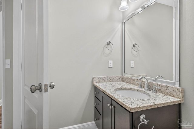 5928 Augustine Dr, Pace, FL 32571