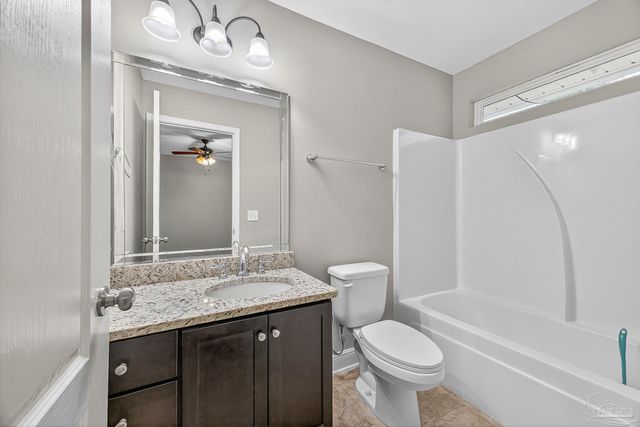 5928 Augustine Dr, Pace, FL 32571