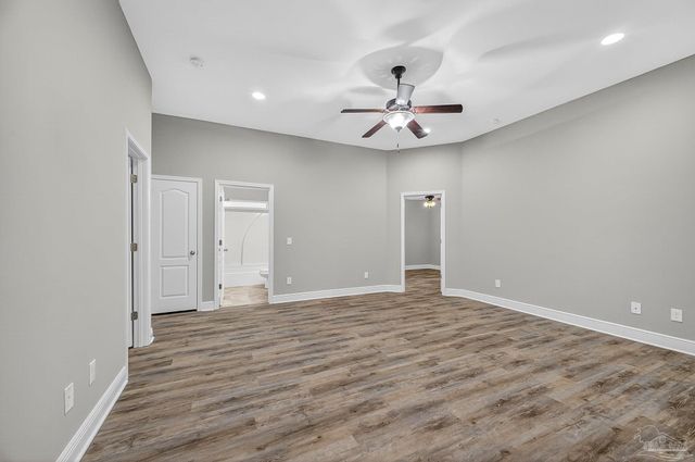 5928 Augustine Dr, Pace, FL 32571