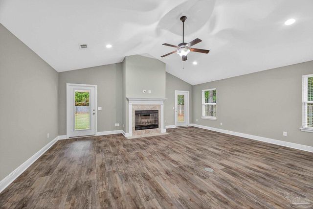 5928 Augustine Dr, Pace, FL 32571