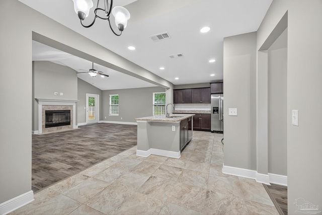 5928 Augustine Dr, Pace, FL 32571