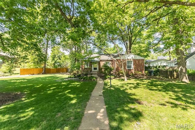 601 Woodard Drive, St Louis, MO 63122