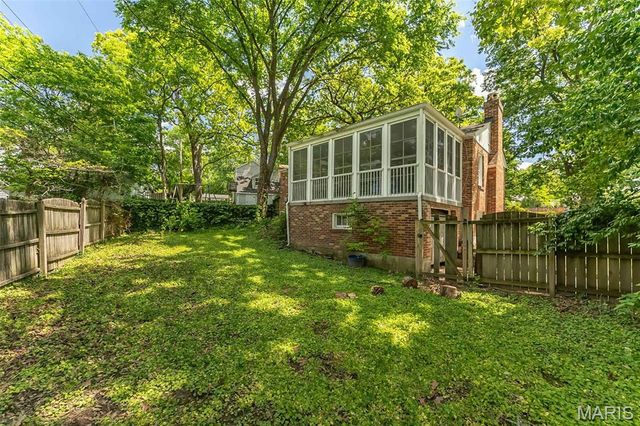 601 Woodard Drive, St Louis, MO 63122