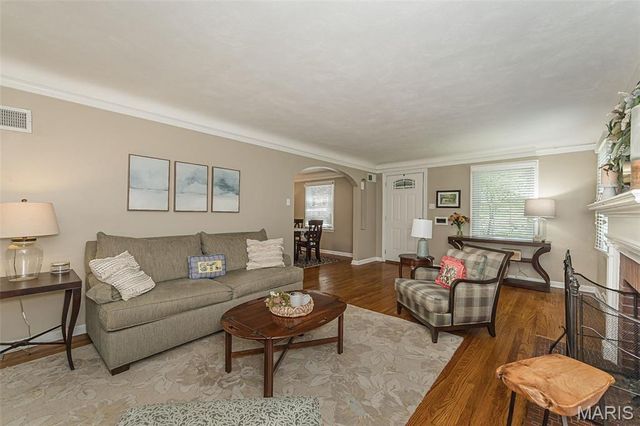 601 Woodard Drive, St Louis, MO 63122