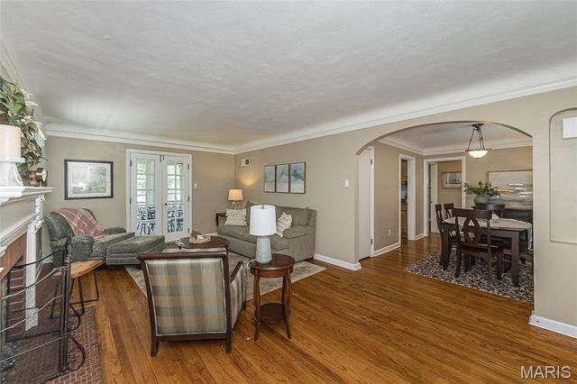 601 Woodard Drive, St Louis, MO 63122