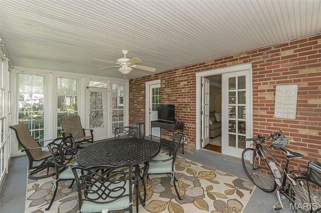 601 Woodard Drive, St Louis, MO 63122