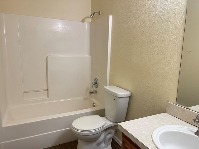 5548 SPRING RIDGE Drive, Watauga, TX 76137