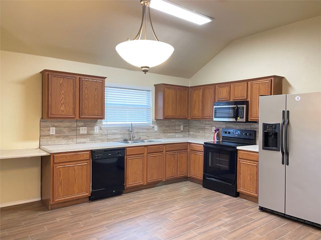 5548 SPRING RIDGE Drive, Watauga, TX 76137
