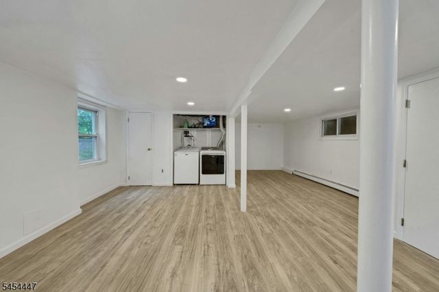 416 Lakeview Ave, Ringwood Boro, NJ 07456