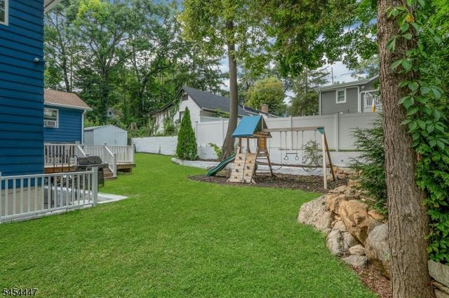 416 Lakeview Ave, Ringwood Boro, NJ 07456