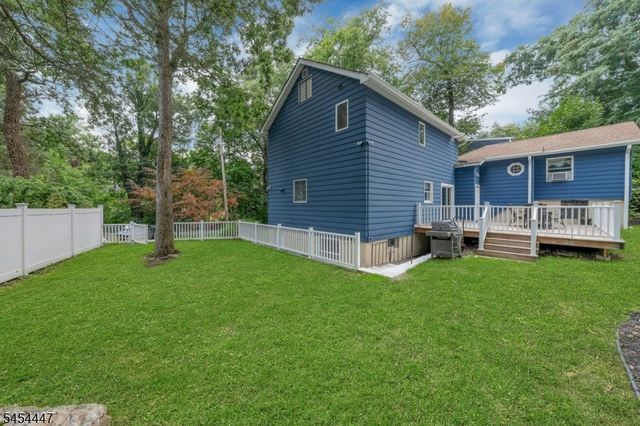 416 Lakeview Ave, Ringwood Boro, NJ 07456
