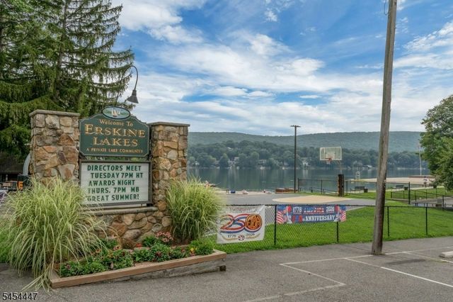 416 Lakeview Ave, Ringwood Boro, NJ 07456