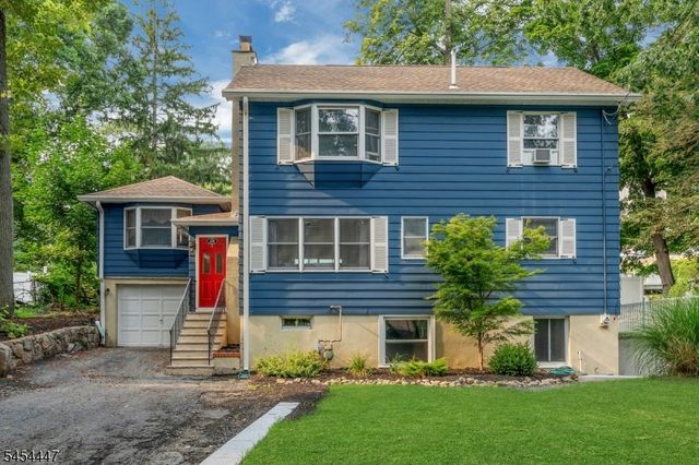 416 Lakeview Ave, Ringwood Boro, NJ 07456