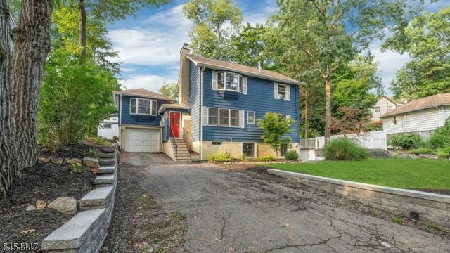 416 Lakeview Ave, Ringwood Boro, NJ 07456