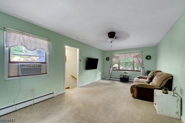 416 Lakeview Ave, Ringwood Boro, NJ 07456