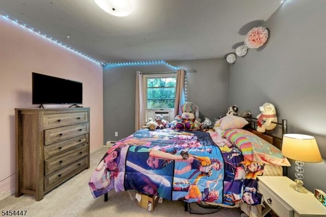 416 Lakeview Ave, Ringwood Boro, NJ 07456