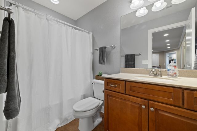 160 62nd Street, West Des Moines, IA 50266