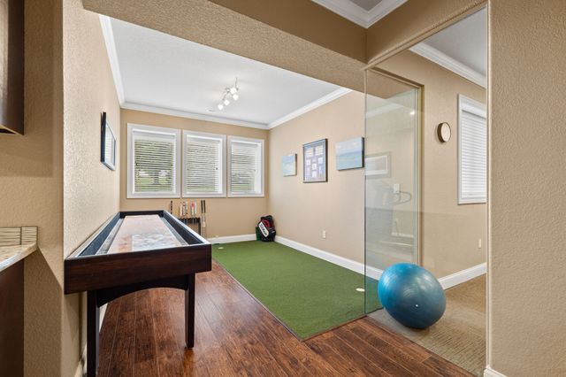 160 62nd Street, West Des Moines, IA 50266