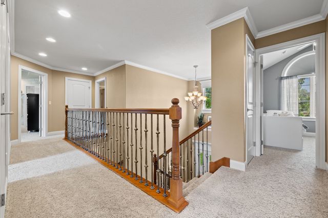 160 62nd Street, West Des Moines, IA 50266